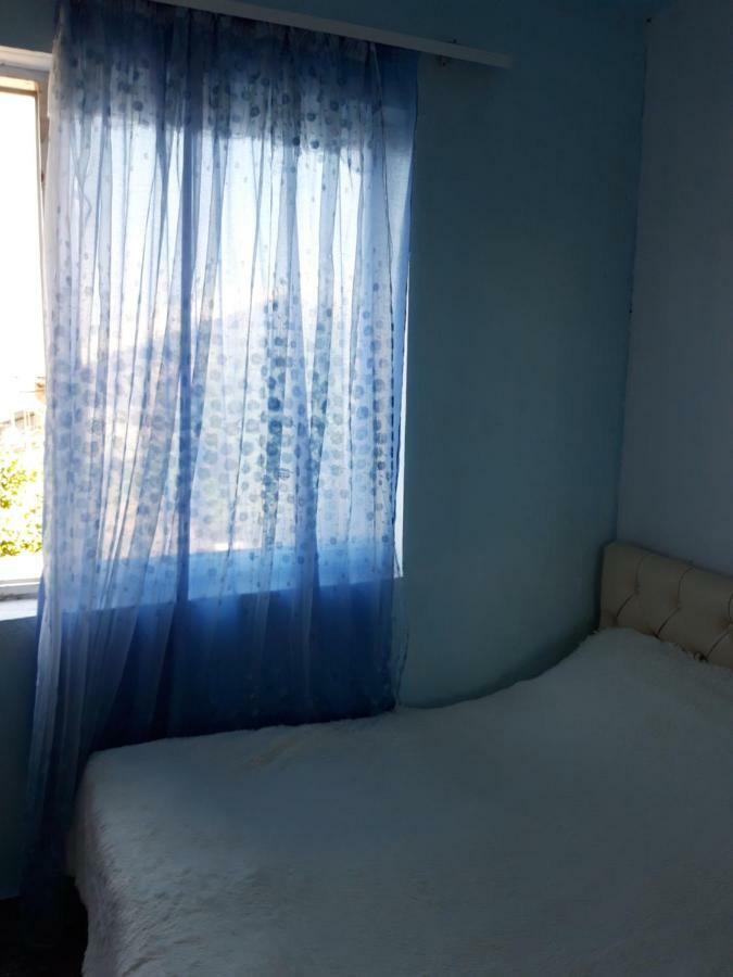 Sam'S Place, Tours With Sam Yerevan Exterior foto